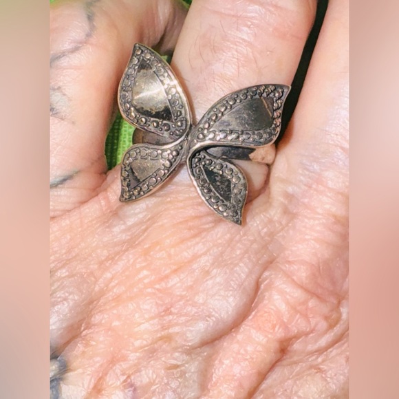butterfly .925 Jewelry - UNIQUE Elegant Butterfly .925 ring 

Size 8